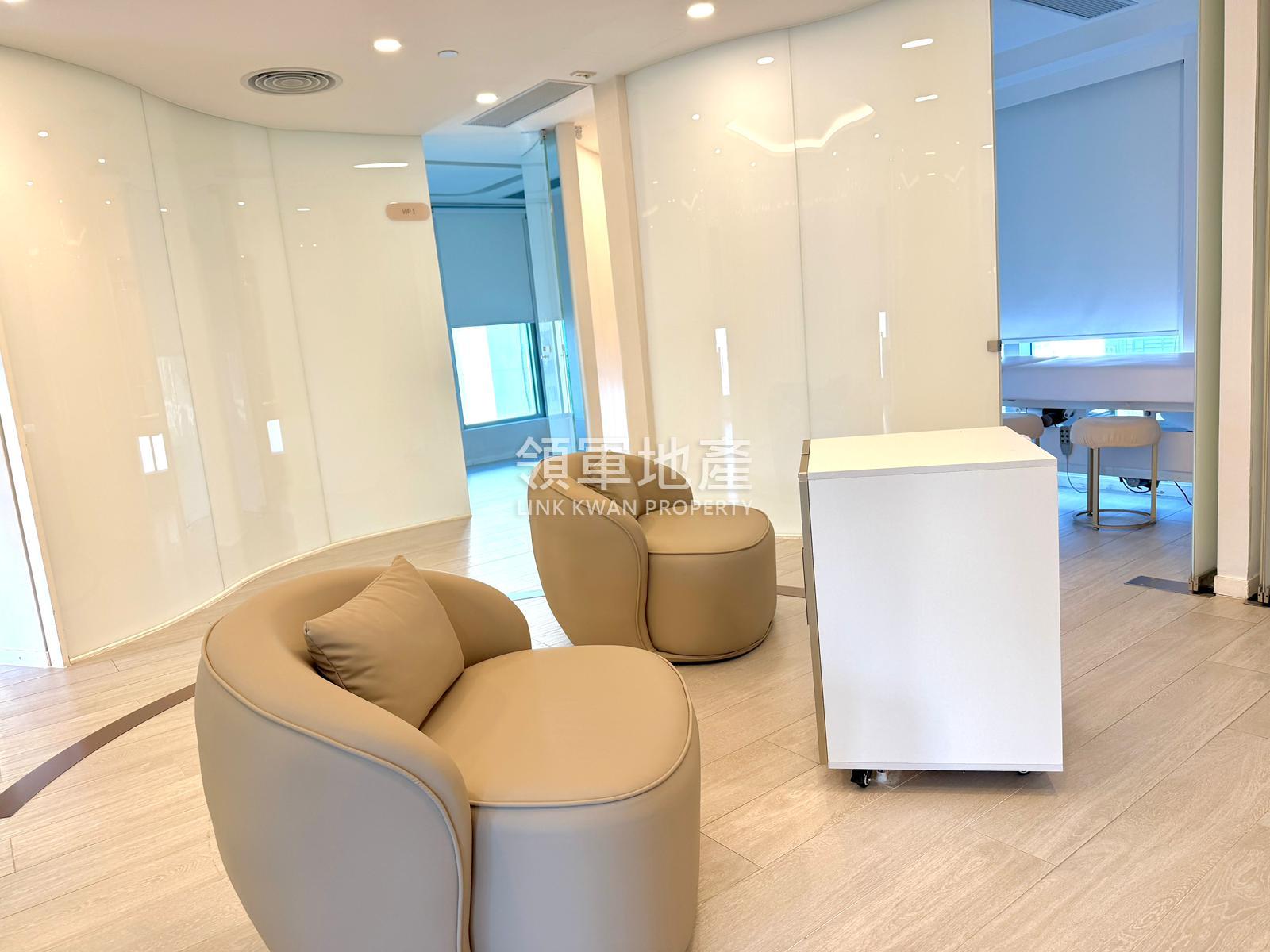 領軍地產 尖沙咀MW PLAZA 成交戰報